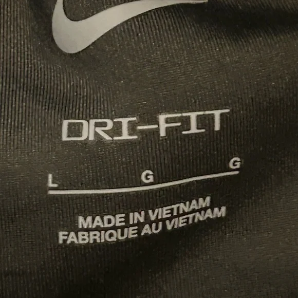 Nike tracksuit in Minnesota vollyball on field player issued gear
